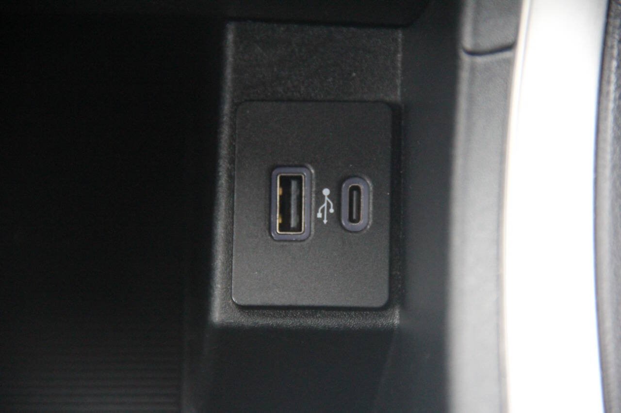 Used 2024 Ford Edge SEL AWD/4WD image 22