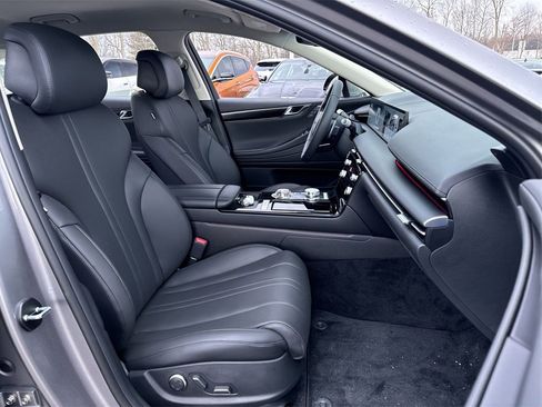 Used 2025 Genesis G80 2.5T image 26