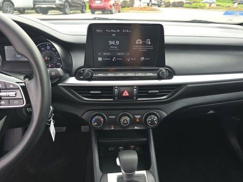 Used 2024 Kia Forte LXS FWD image 19
