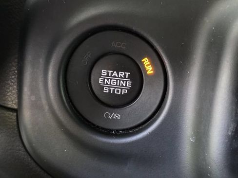 Used 2023 Jeep Wrangler Unlimited Sport AWD/4WD image 19