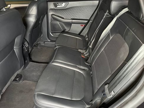 Used 2020 Ford Escape SEL FWD image 21
