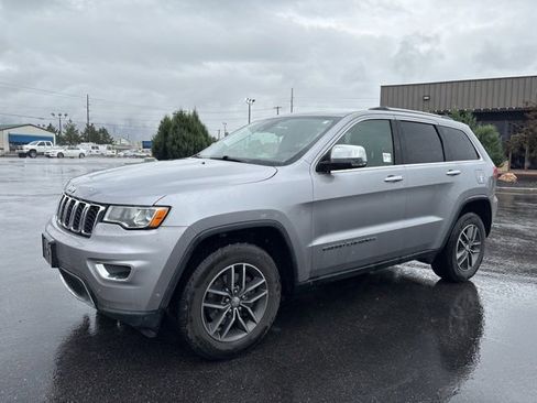 Used 2018 Jeep Grand Cherokee Limited AWD/4WD image 7