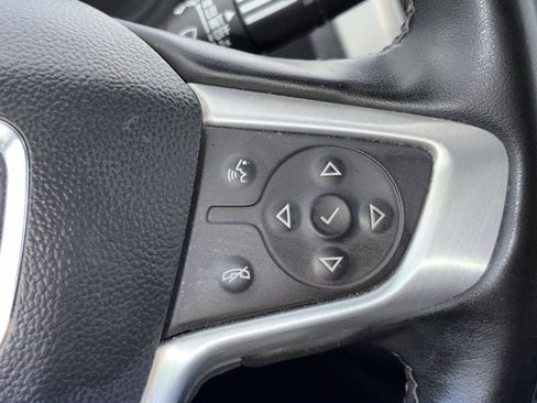 Used 2024 GMC Terrain SLT FWD image 26