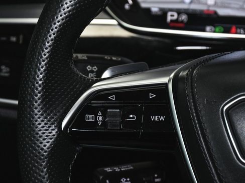 Used 2023 Audi S8 4.0T image 42