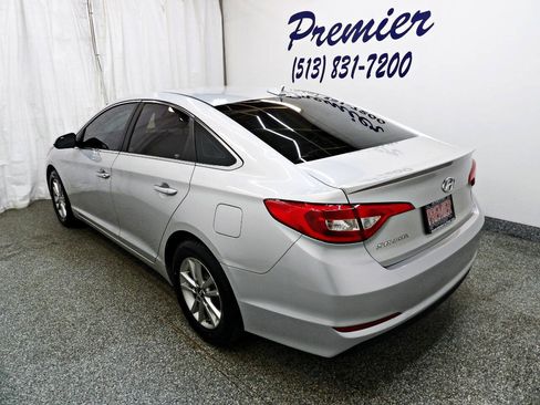 Used 2017 Hyundai Sonata SE FWD image 4
