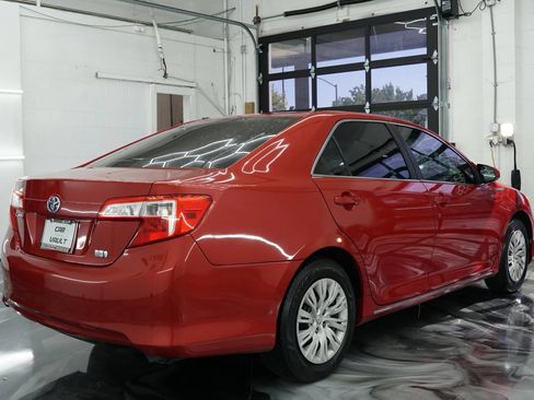 Used 2012 Toyota Camry LE w/ Preferred Accessory Pkg FWD image 9