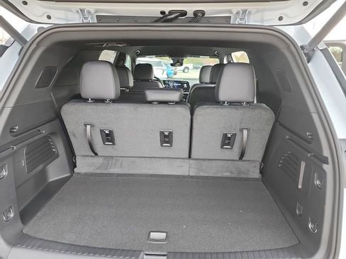 New 2026 Chevrolet Traverse LT w/ Enhanced Driving Package image 14