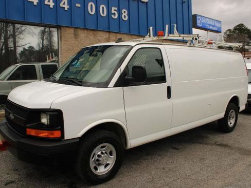 Used 2016 Chevrolet Express 3500 Extended image 3
