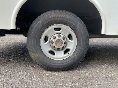 Used 2022 GMC Savana 3500 Work Van w/ Power Convenience Package image 23