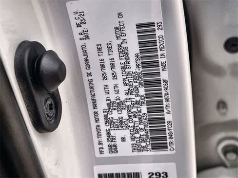 Used 2021 Toyota Tacoma SR5 w/ Trail Edition image 22