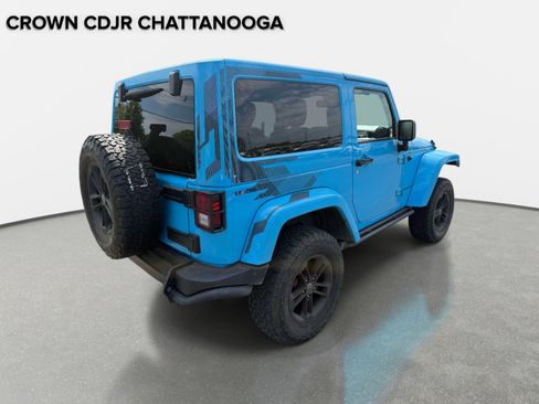 Used 2017 Jeep Wrangler Sahara image 5