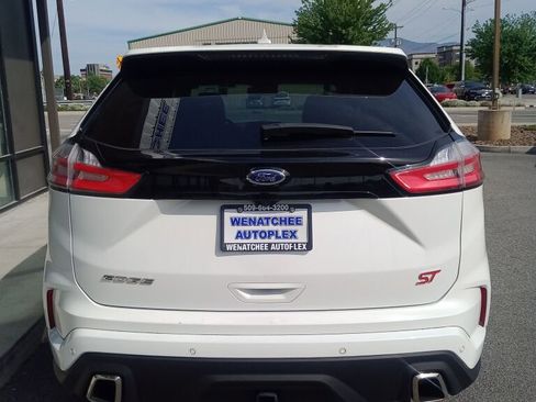 Used 2020 Ford Edge ST w/ Equipment Group 401A image 11