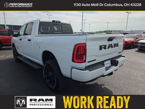 New 2026 RAM 2500 Big Horn AWD/4WD image 5