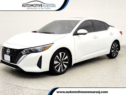 Used 2025 Nissan Sentra SV w/ SV Premium Package image 1