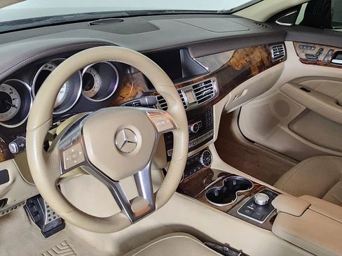 Used 2014 Mercedes-Benz CLS 550 w/ Premium 1 Package image 13