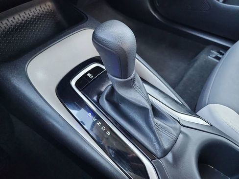 Used 2024 Toyota Corolla LE image 28