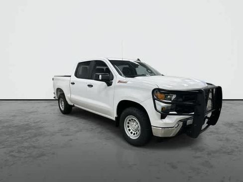 Used 2023 Chevrolet Silverado 1500 W/T w/ WT Safety Package AWD/4WD image 5