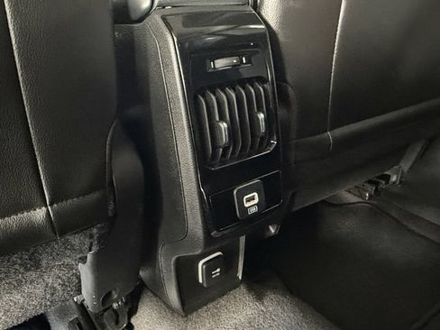 Used 2022 Jeep Compass Latitude FWD image 31