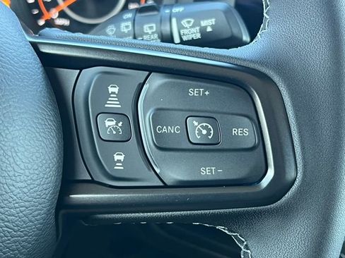 New 2026 Jeep Wrangler Unlimited Rubicon w/ Xtreme 35 Tire Package image 21