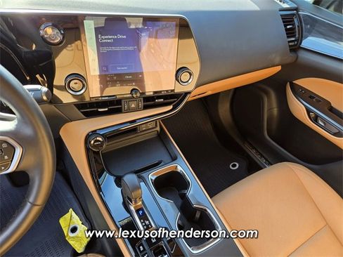 Used 2025 Lexus NX 350h 350h Premium image 13