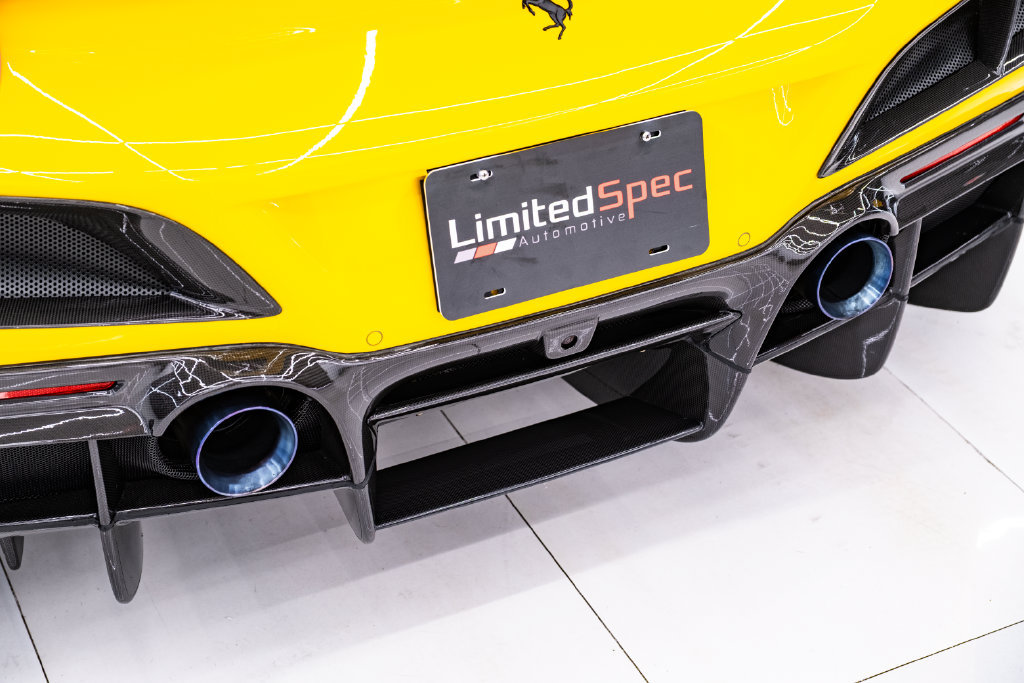 Used 2021 Ferrari F8 Tributo RWD image 33