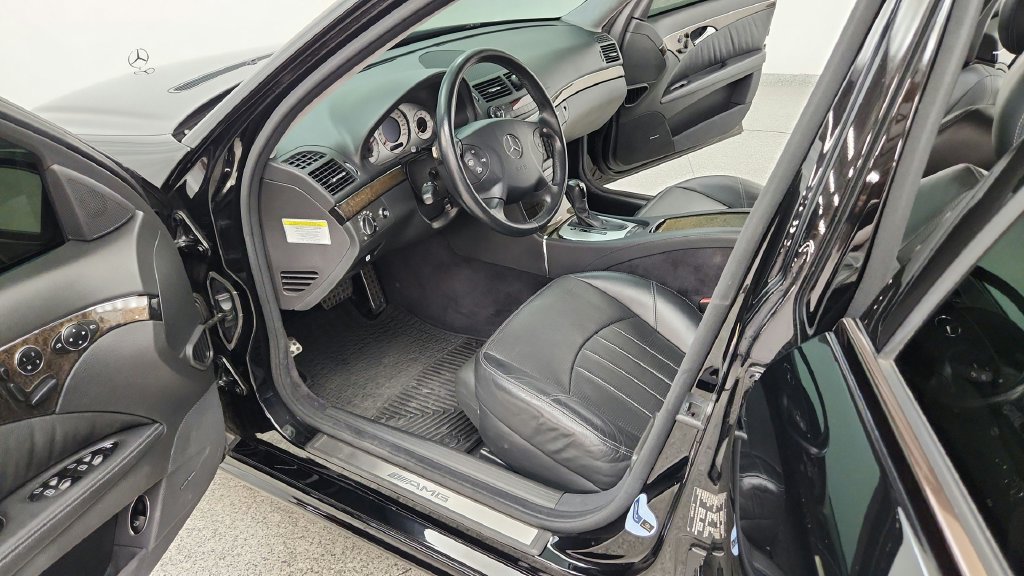 Used 2005 Mercedes-Benz E 55 AMG Sedan image 37