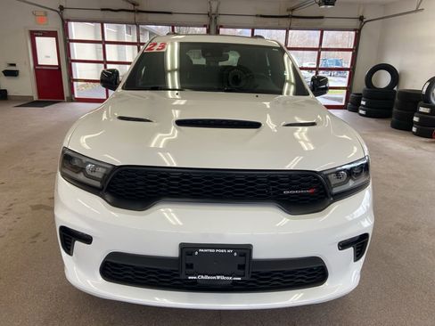 Used 2023 Dodge Durango GT image 2