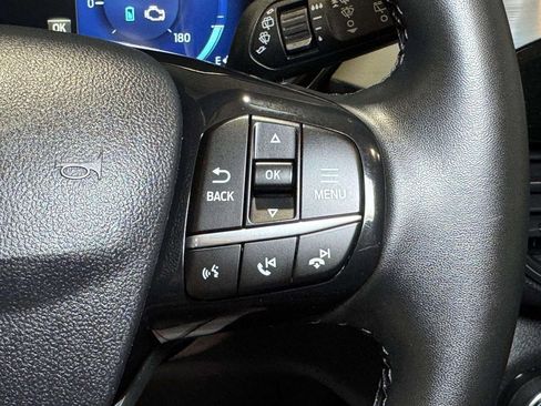 Used 2021 Ford Escape Titanium image 11