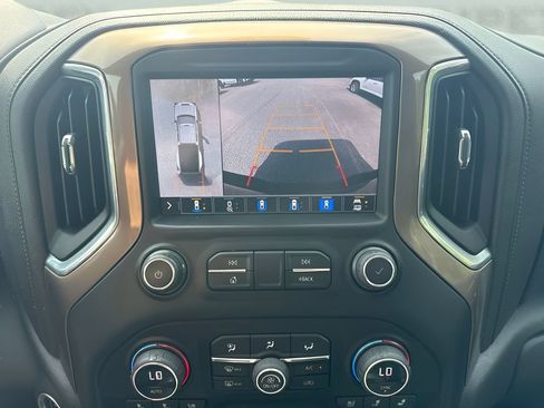Used 2023 Chevrolet Silverado 3500 High Country AWD/4WD image 22