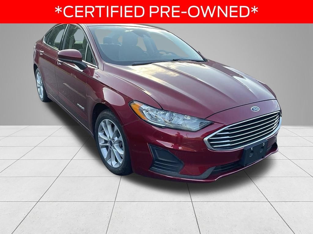 Used 2019 Ford Fusion SE FWD image 2