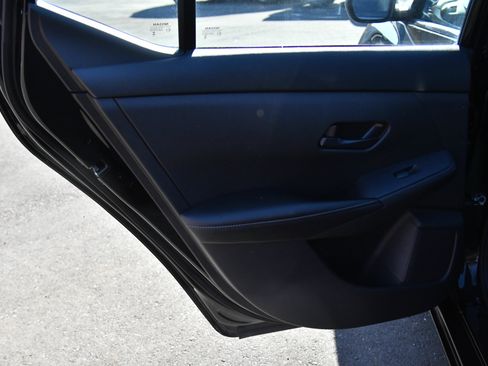 Used 2025 Nissan Sentra SV FWD image 29