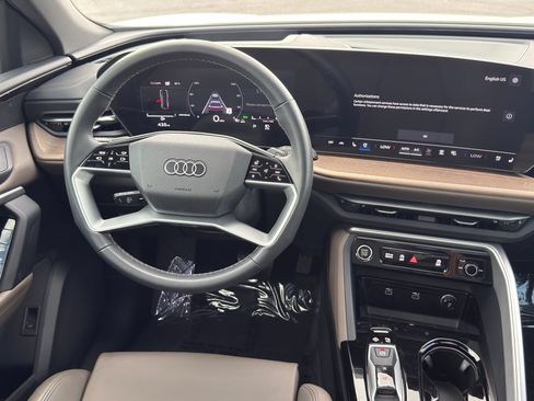 Used 2025 Audi Q5 Prestige AWD/4WD image 24