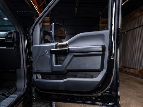 Used 2022 Ford F250 Lariat w/ Lariat Ultimate Package image 36