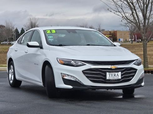 Used 2023 Chevrolet Malibu LT image 3