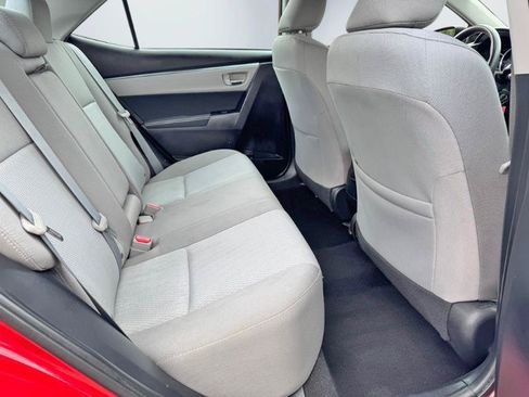 Used 2015 Toyota Corolla LE FWD image 16