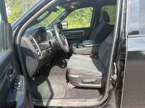 Used 2022 RAM 1500 Warlock AWD/4WD image 11