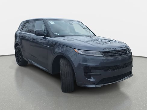 New 2026 Land Rover Range Rover Sport Dynamic SE image 3
