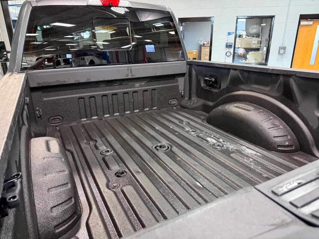 Used 2019 Ford F350 Lariat w/ Lariat Ultimate Package AWD/4WD image 26