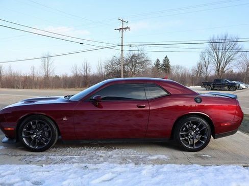 Used 2022 Dodge Challenger R/T Scat Pack w/ Driver Convenience Group image 27