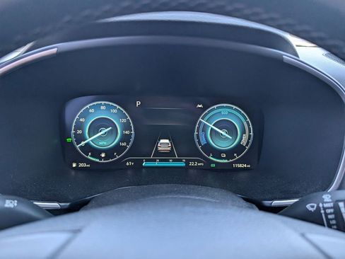 Used 2023 Hyundai Santa Fe SEL Premium image 16