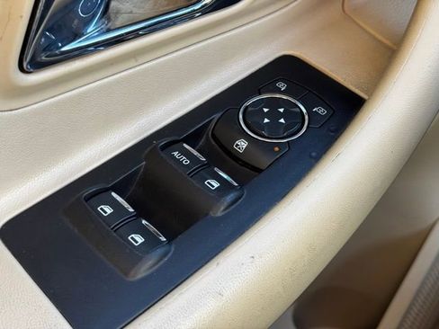 Used 2018 Ford Taurus SE image 24