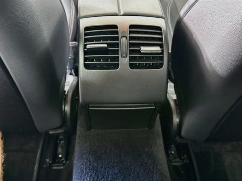 Used 2010 Mercedes-Benz E 350 Coupe image 26