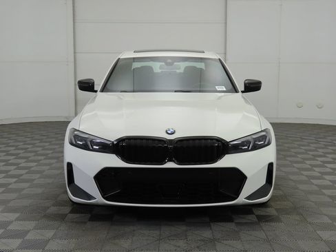 Used 2026 BMW 330i Sedan w/ M Sport Package RWD image 3