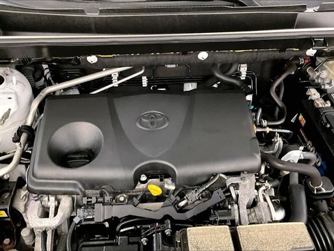 Used 2019 Toyota RAV4 XLE Premium AWD/4WD image 31
