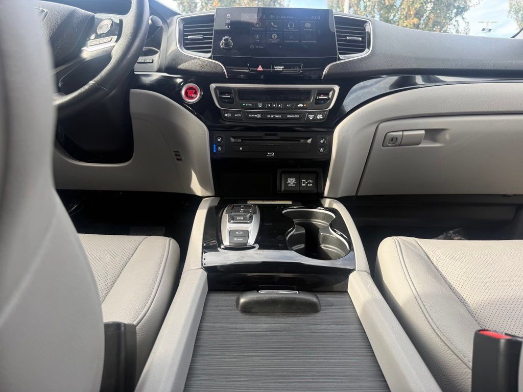 Used 2021 Honda Pilot Elite image 62