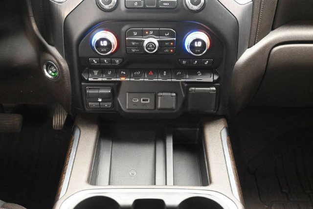 Used 2020 GMC Sierra 2500 Denali w/ Denali Ultimate Package AWD/4WD image 23
