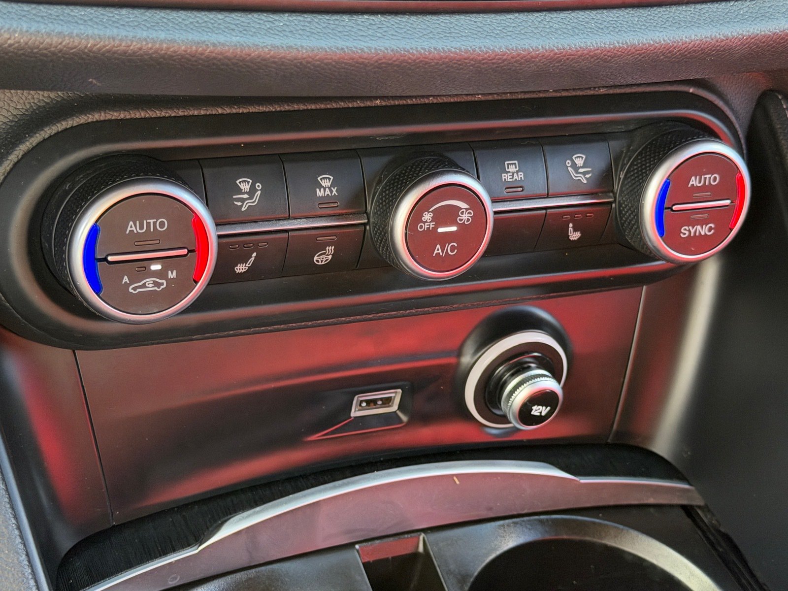 Used 2024 Alfa Romeo Stelvio Sprint RWD image 27