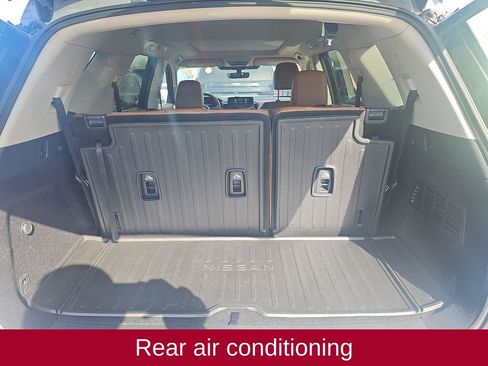 Used 2025 Nissan Pathfinder Platinum w/ Cargo Package image 10