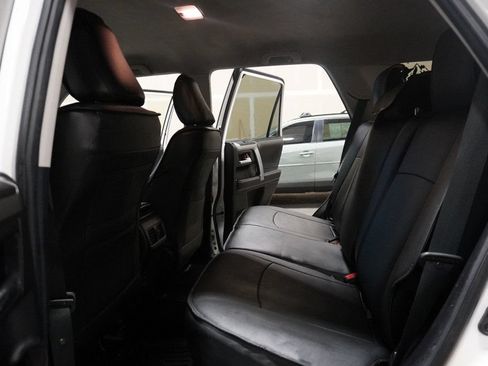 Used 2016 Toyota 4Runner SR5 AWD/4WD image 13