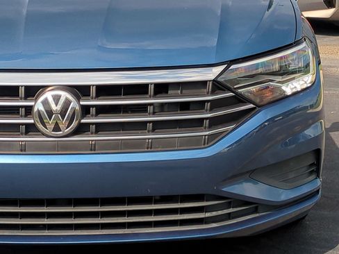 Used 2019 Volkswagen Jetta FWD image 5